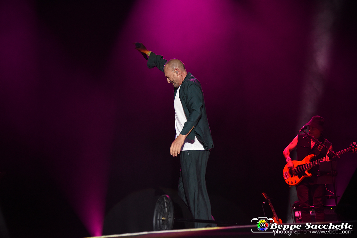 VBS_0865 - Concerto Biagio Antonacci - Palco Centrale Tour 2023.jpg